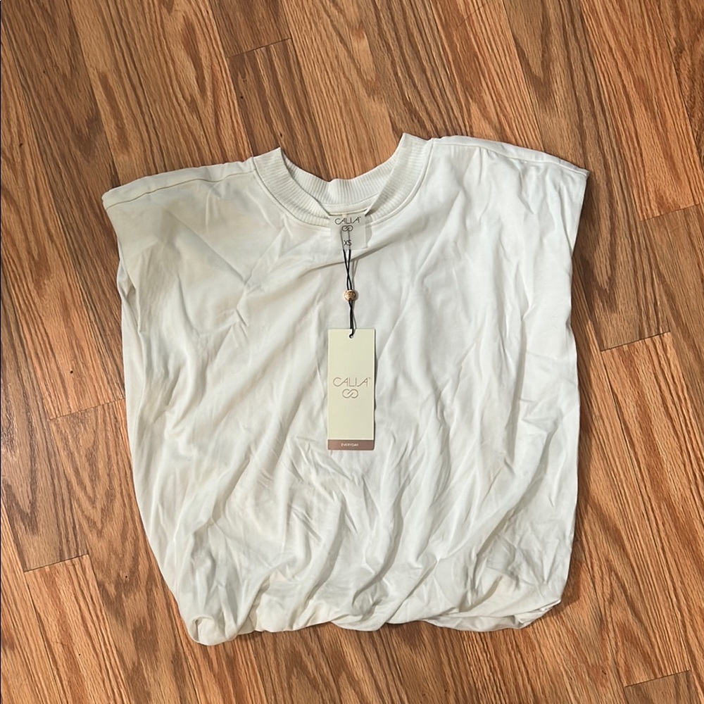 Women's white Top